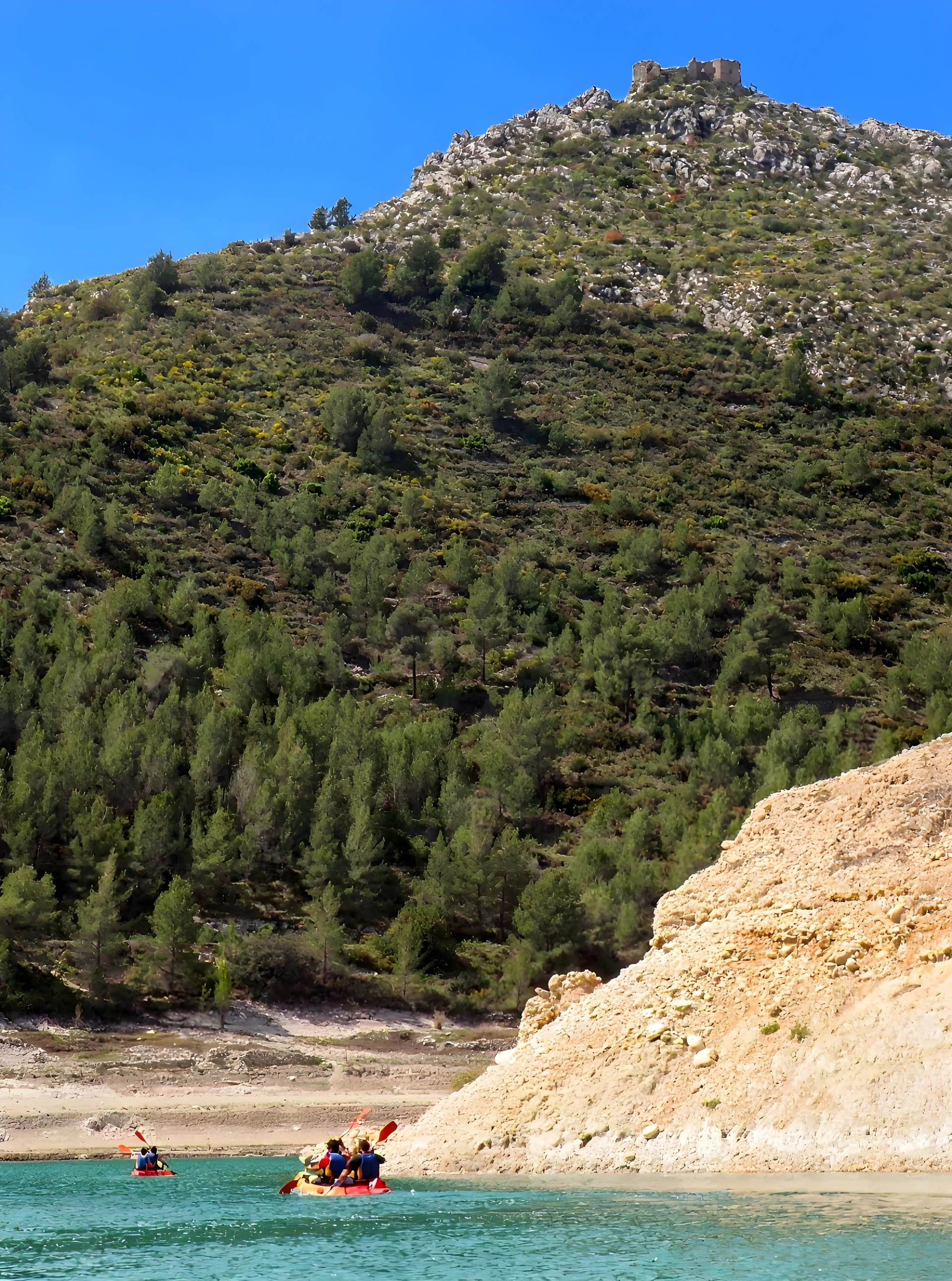 Actividades en Guadalest con vista panoramica del valle