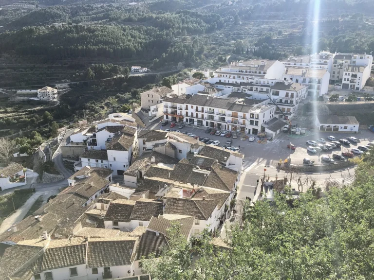 Vivir en Guadalest: Ser Uno de los 200